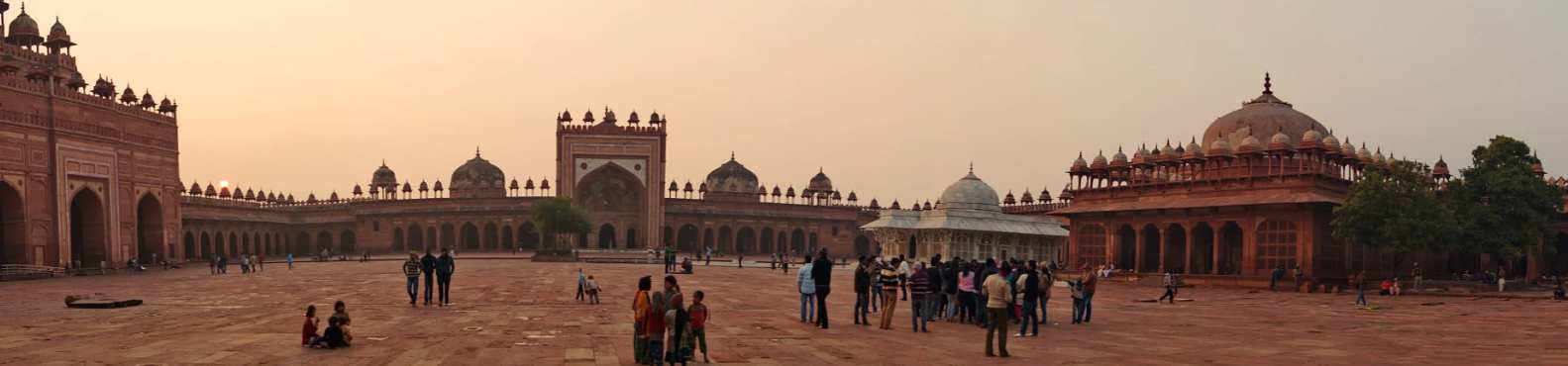 Cabs in Agra